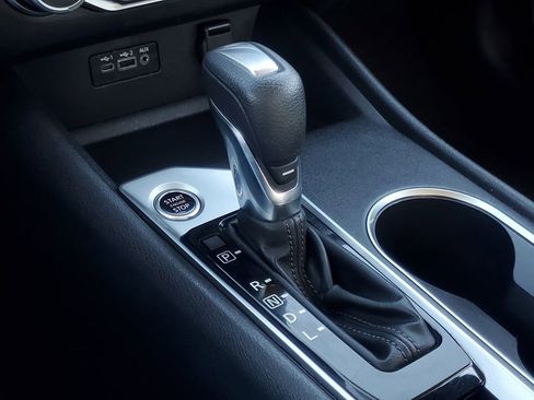 Used 2022 Nissan Altima 2.5 SV image 25