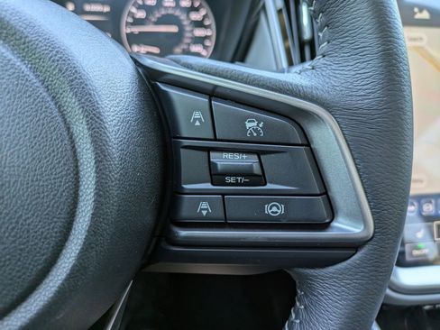 Used 2025 Subaru Outback Premium image 18