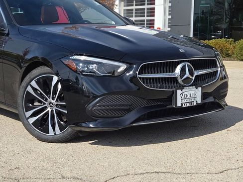 Used 2022 Mercedes-Benz C 300 4MATIC Sedan image 2