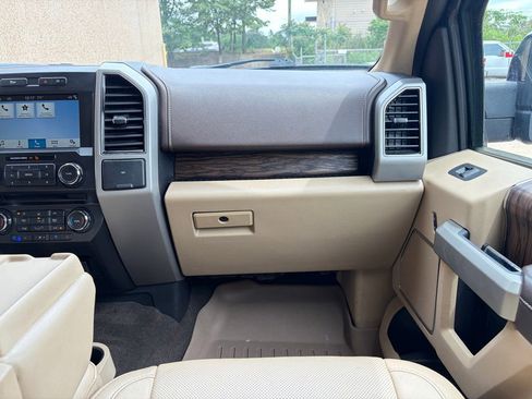 Used 2018 Ford F150 Lariat AWD/4WD image 40