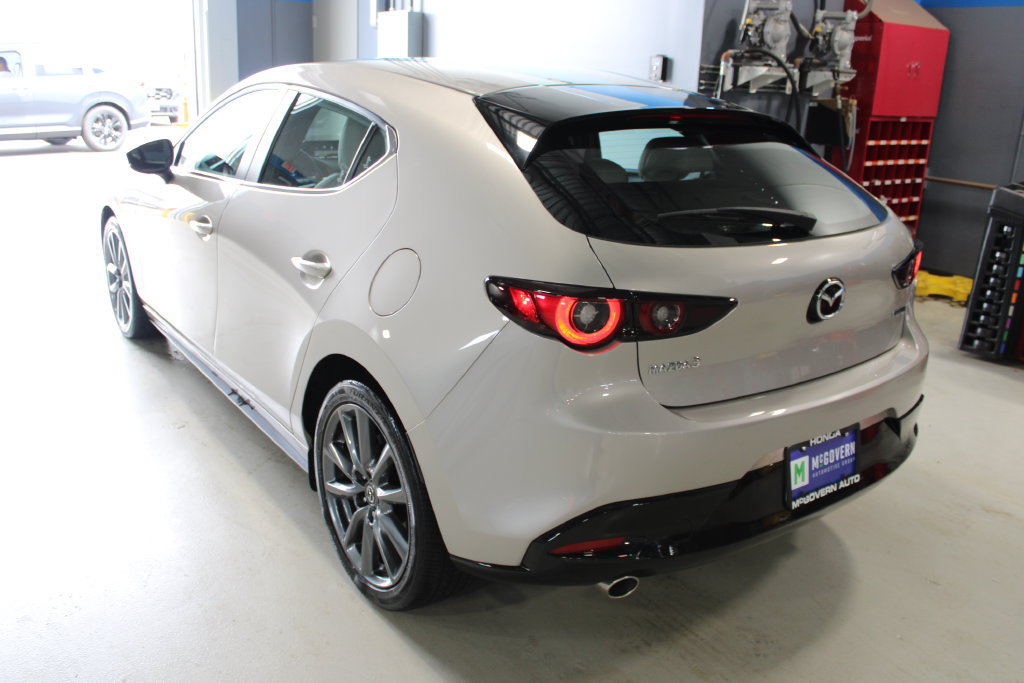 Used 2023 MAZDA MAZDA3 s FWD image 24