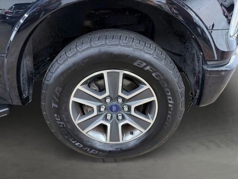 Used 2016 Ford F150 XLT w/ Equipment Group 302A Luxury image 17