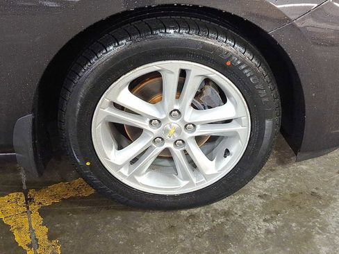 Used 2016 Chevrolet Cruze LT image 8