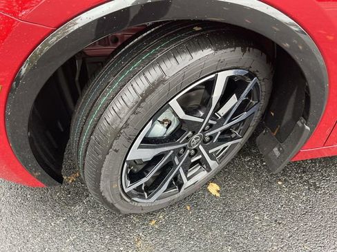 New 2026 Toyota Prius Plug-In Hybrid image 10