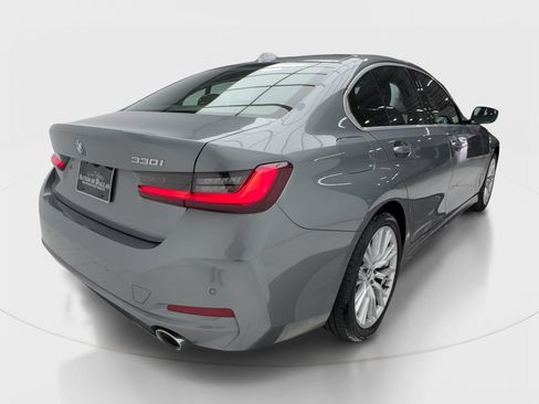 Used 2023 BMW 330i Sedan w/ Convenience Package RWD image 7
