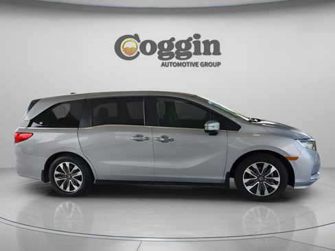 Used 2023 Honda Odyssey EX-L image 6