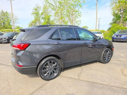 Certified 2022 Chevrolet Equinox RS FWD image 5