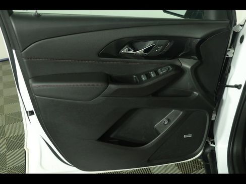 Certified 2023 Chevrolet Traverse RS w/ LPO, Floor Liner Package AWD/4WD image 25