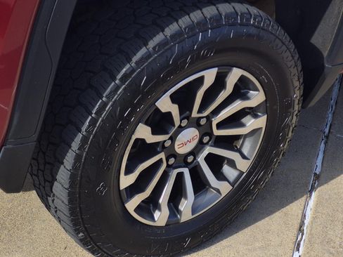 Certified 2020 GMC Sierra 1500 AT4 w/ AT4 Premium Package AWD/4WD image 7