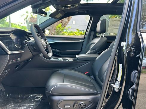 New 2025 Jeep Wagoneer S Limited image 16