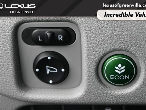 Used 2018 Honda Pilot Touring image 14