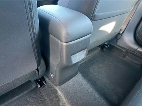 New 2025 Nissan Versa SV w/ Trunk Package image 18