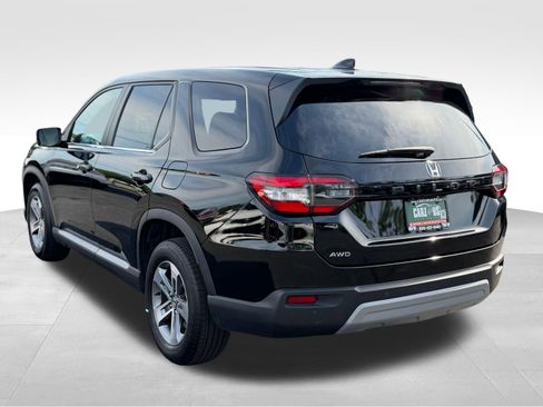 Used 2023 Honda Pilot EX-L image 9