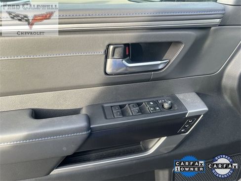 Used 2024 Toyota Sequoia image 23