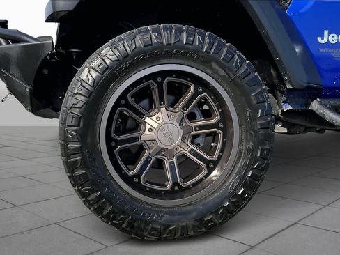 Used 2019 Jeep Wrangler Unlimited Sport S image 11