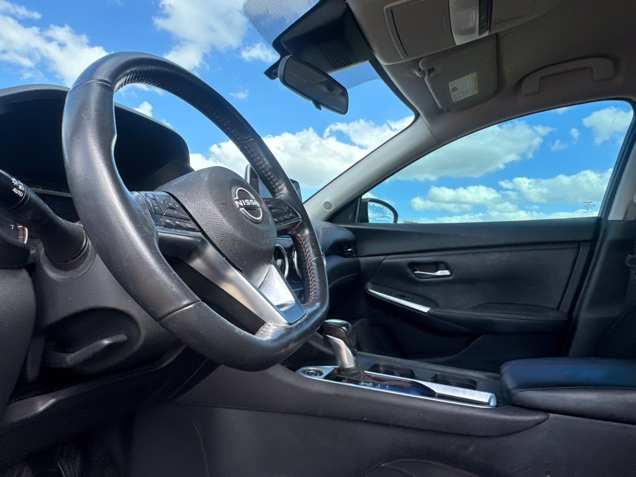 Certified 2024 Nissan Sentra SR FWD image 39