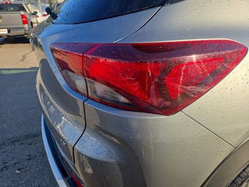 Used 2024 Chevrolet TrailBlazer LT w/ LT Cold Weather Package image 16