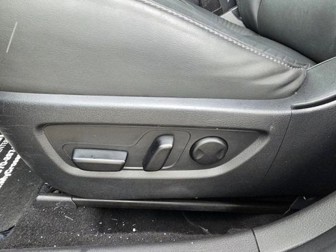 Used 2025 MAZDA CX-30 AWD 2.5 S w/ Preferred Package image 16