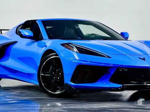 Used 2021 Chevrolet Corvette Stingray Preferred Cpe w/ 2LT RWD image 17