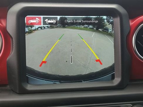 Used 2022 Jeep Wrangler Unlimited Rubicon w/ Steel Bumper Group AWD/4WD image 17