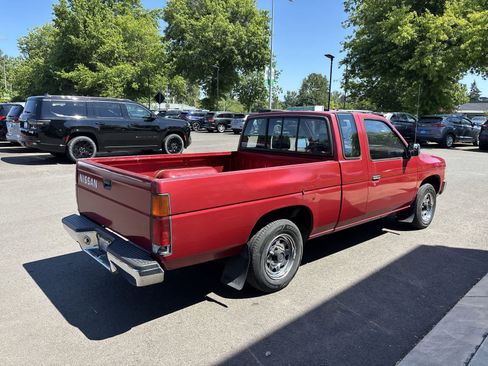 Used 1993 Nissan Pickup 2WD King Cab image 4