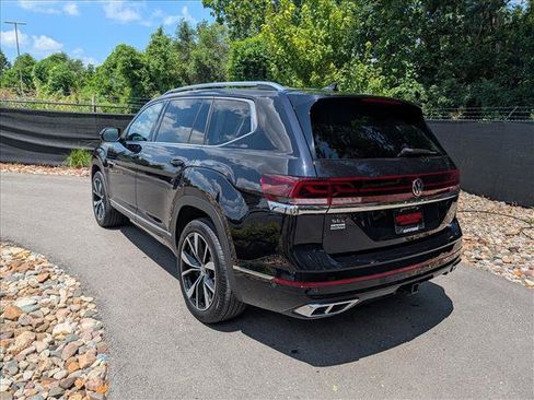 Certified 2025 Volkswagen Atlas SEL Premium R-Line AWD/4WD image 3