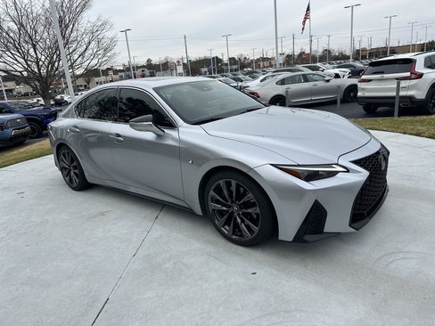 Used 2023 Lexus IS 350 F Sport image 2