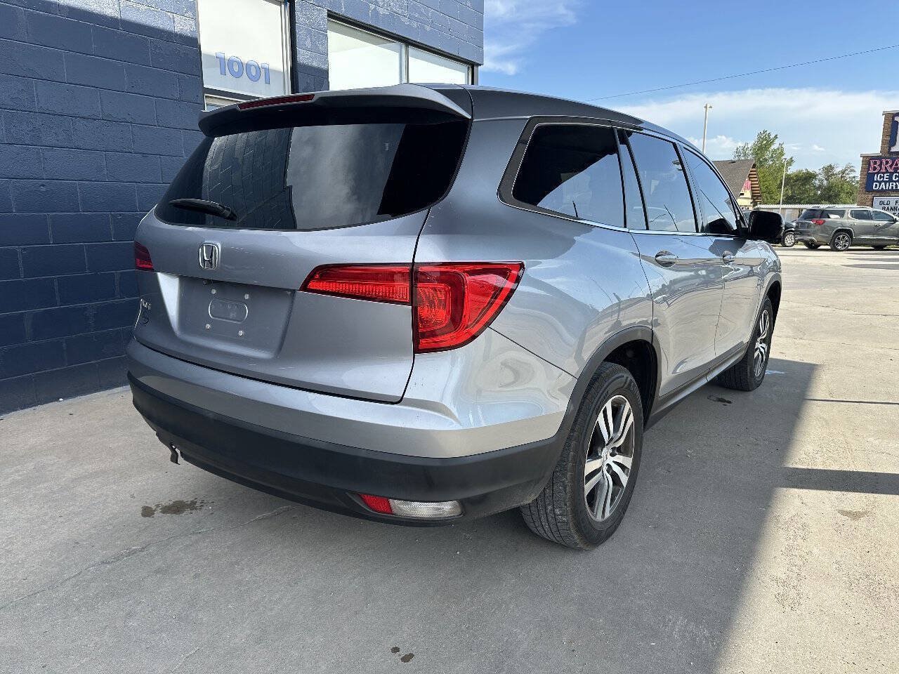 Used 2017 Honda Pilot EX-L image 8