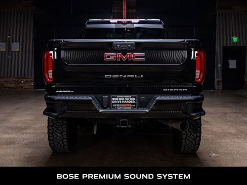 Used 2022 GMC Sierra 2500 Denali w/ Technology Package image 8