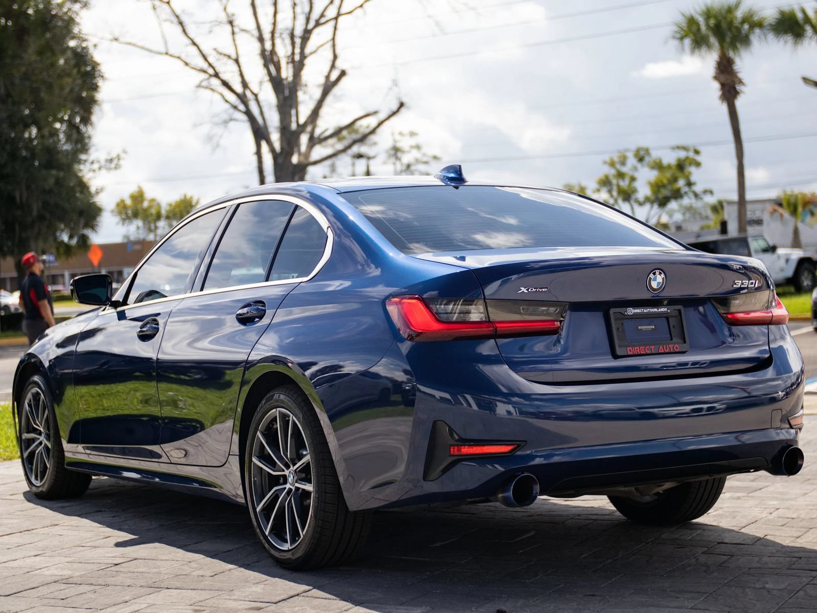 Used 2020 BMW 330i xDrive Sedan AWD/4WD image 9