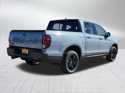 New 2026 Honda Ridgeline Black Edition image 4