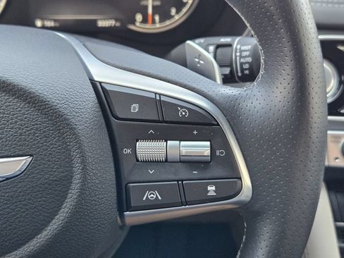 Used 2023 Genesis G70 3.3T RWD image 38