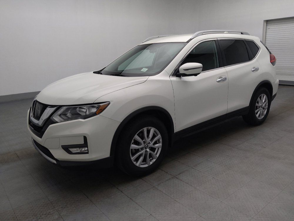 Used 2017 Nissan Rogue SV w/ SV Premium Package FWD image 2