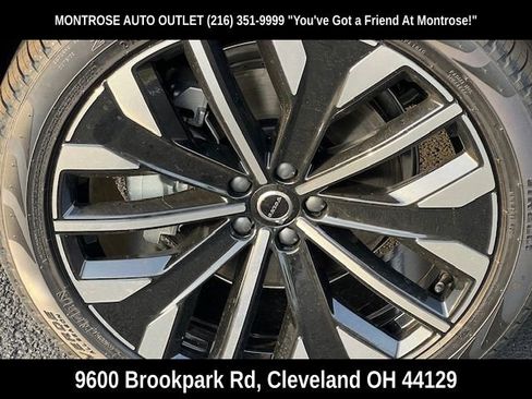 New 2026 Volvo XC90 B6 Plus w/ Protection Package Premier image 11