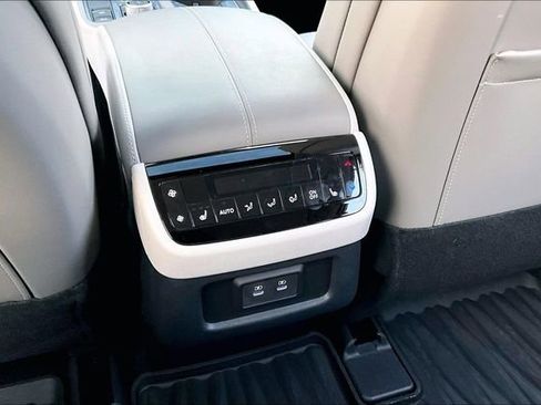 Used 2026 INFINITI QX60 Luxe w/ Cargo Package image 34