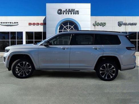 New 2025 Jeep Grand Cherokee L Overland w/ Advanced Protech Group III image 10