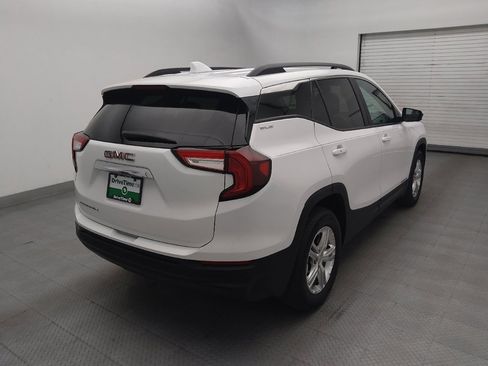Used 2022 GMC Terrain SLE w/ Driver Convenience Package FWD image 9