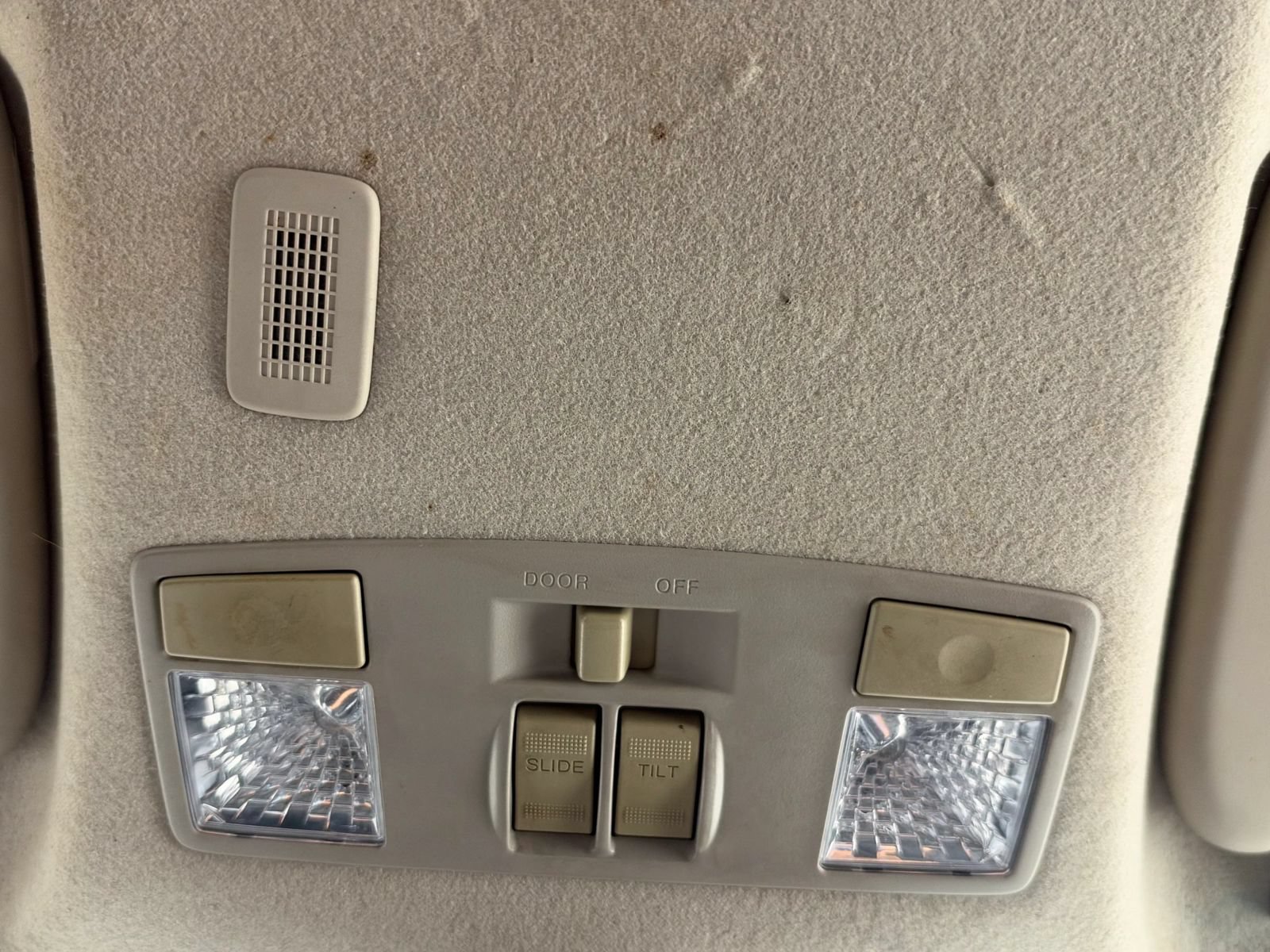 Used 2014 Ford Fiesta Titanium FWD image 37
