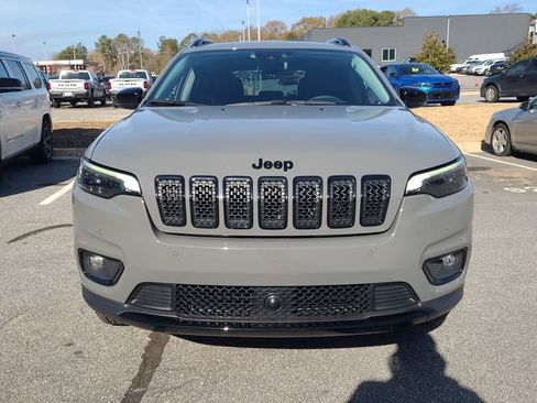 Used 2023 Jeep Cherokee Altitude Lux image 24