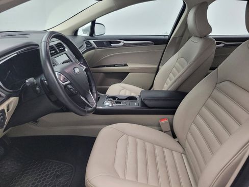 Used 2019 Ford Fusion SEL image 17