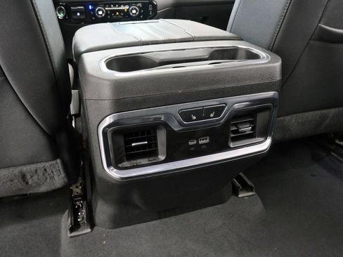 Used 2024 Chevrolet Silverado 3500 High Country w/ High Country Premium Package AWD/4WD image 21