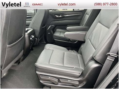 Used 2023 GMC Yukon Denali image 13