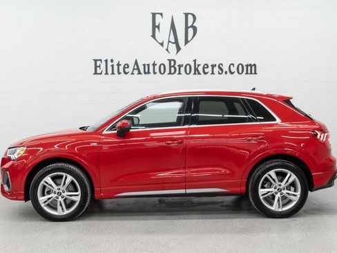 Used 2023 Audi Q3 2.0T Premium image 2