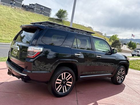 Used 2014 Toyota 4Runner Limited AWD/4WD image 9