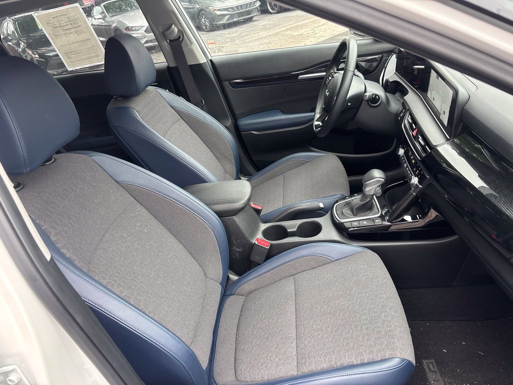 Used 2025 Kia Seltos S AWD/4WD image 21