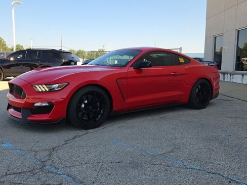 Used 2020 Ford Mustang Shelby GT350 w/ Technology Package RWD image 2