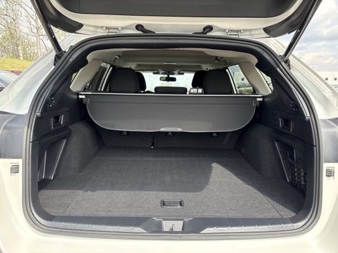 Certified 2025 Subaru Outback Premium AWD/4WD image 12
