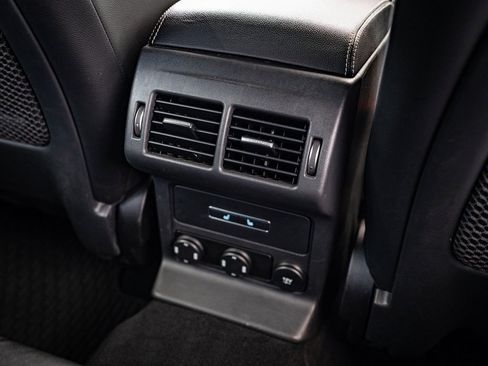 Used 2020 Jaguar F-PACE S image 33