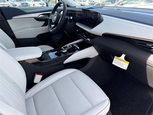 New 2026 Buick Envision Avenir image 17