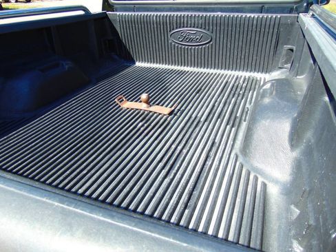 Used 2003 Ford F250 Lariat image 35